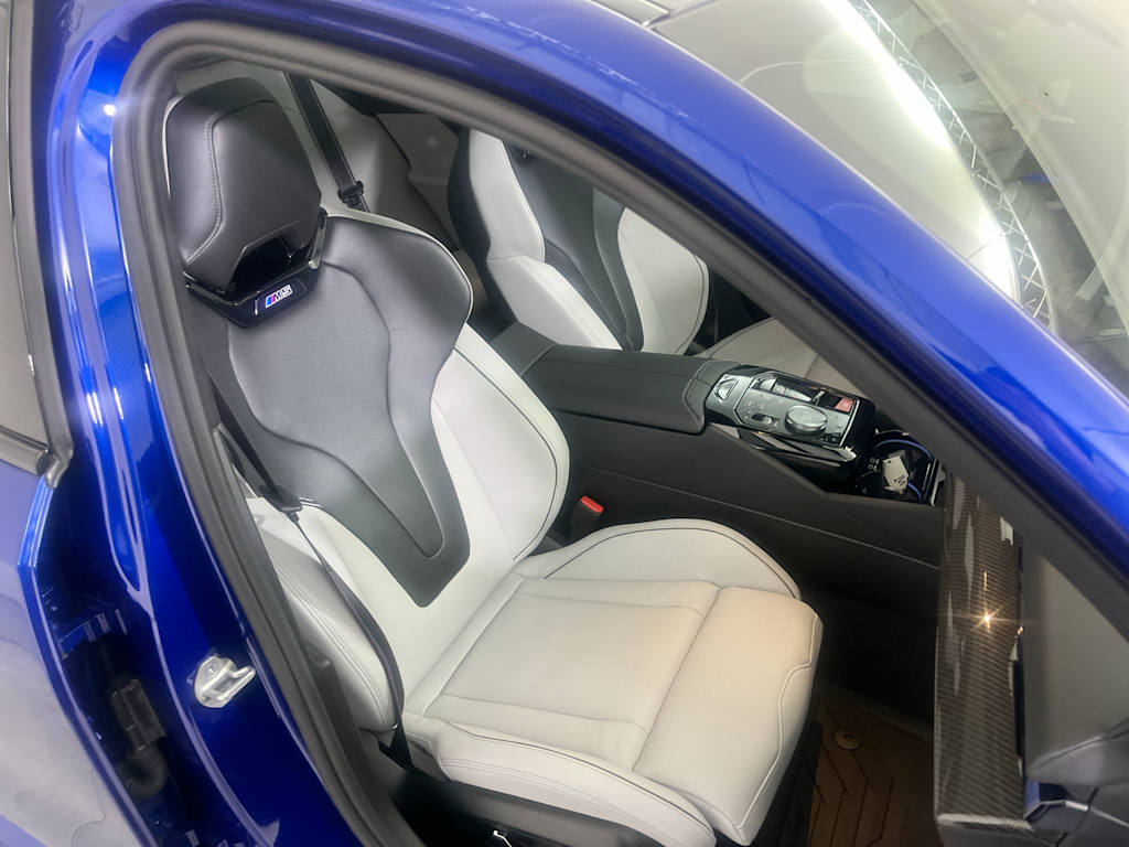 Thumbnail: 2026 BMW M5 - 9