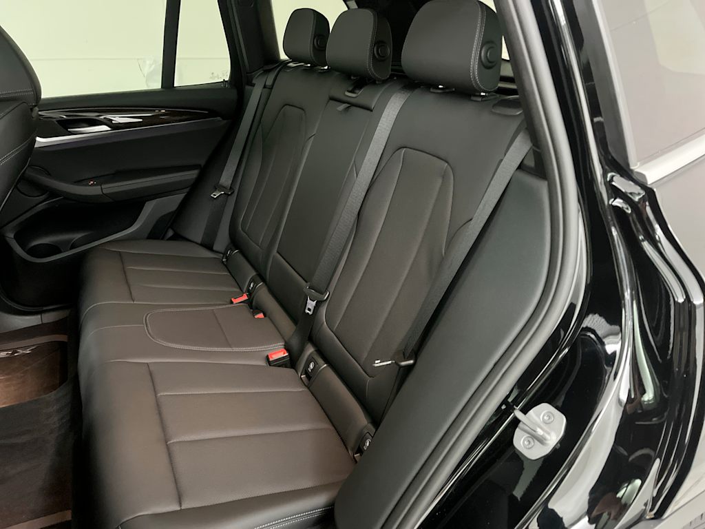 Thumbnail: 2024 BMW X3 - 31