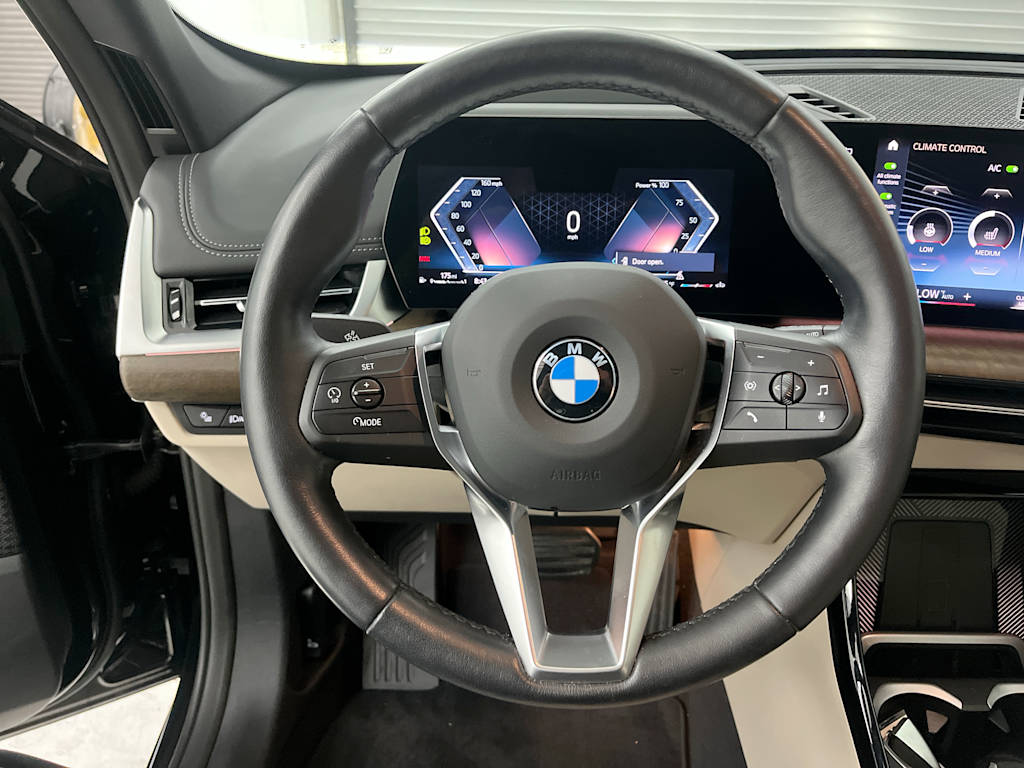 Thumbnail: 2023 BMW X1 - 11