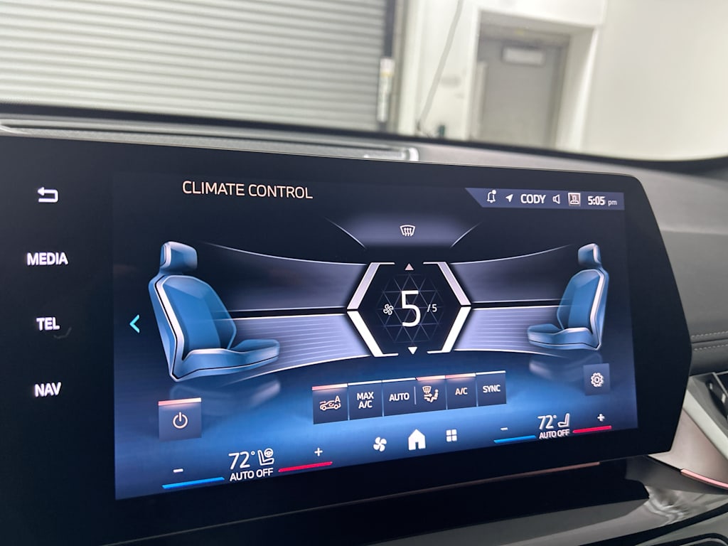 Thumbnail: 2025 BMW X1 - 23