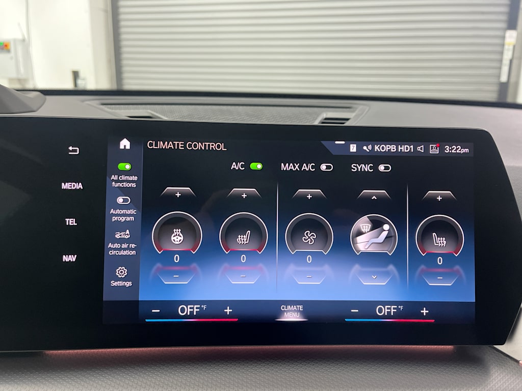 Thumbnail: 2023 BMW X1 - 23