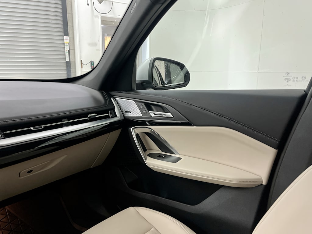 Thumbnail: 2024 BMW X1 - 23