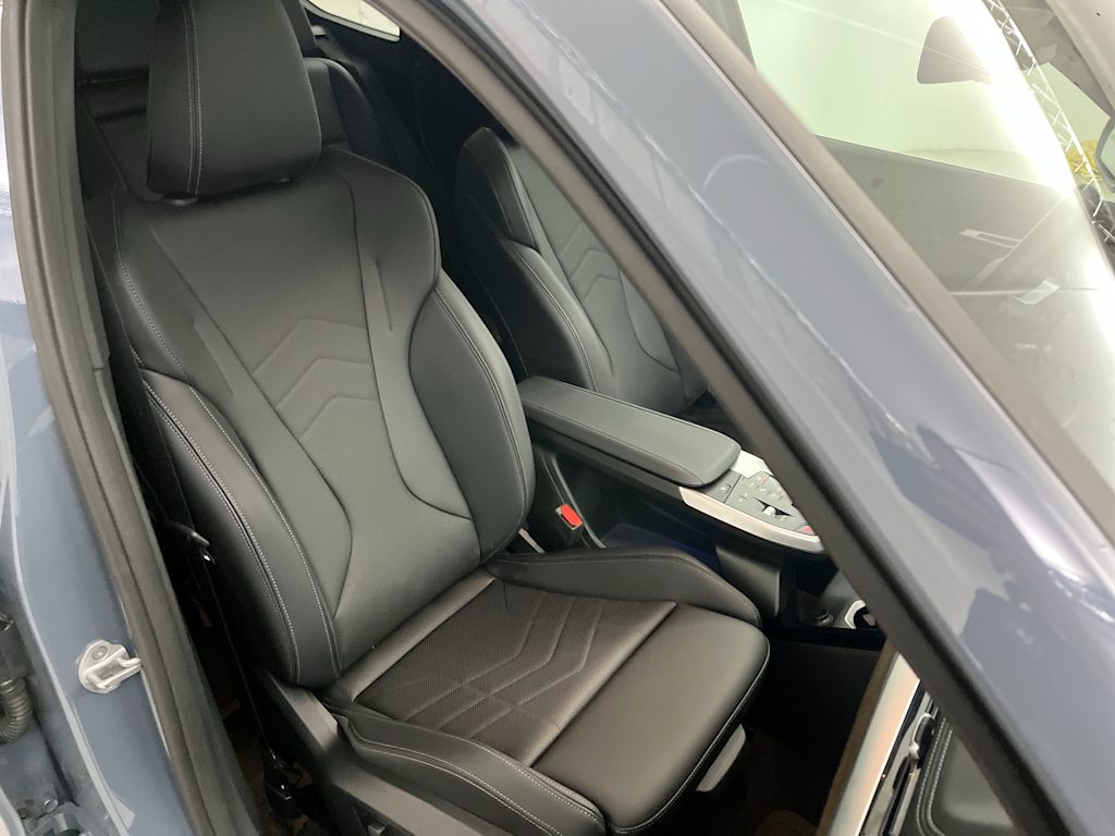 Thumbnail: 2026 BMW X1 - 10