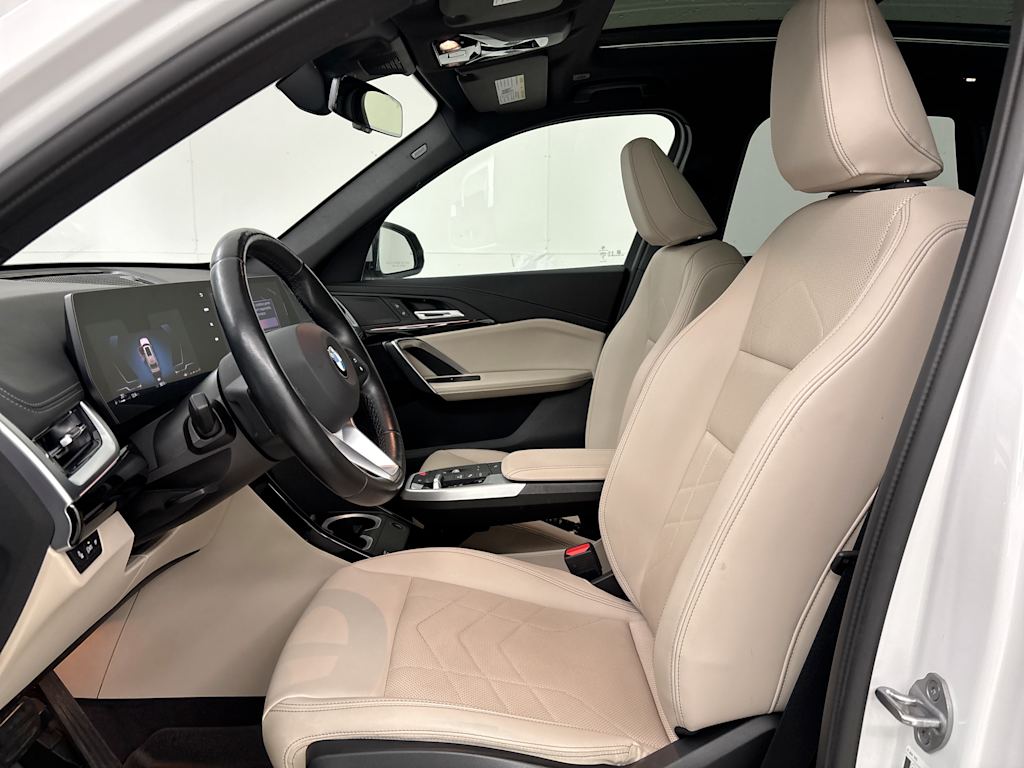 Thumbnail: 2024 BMW X1 - 8