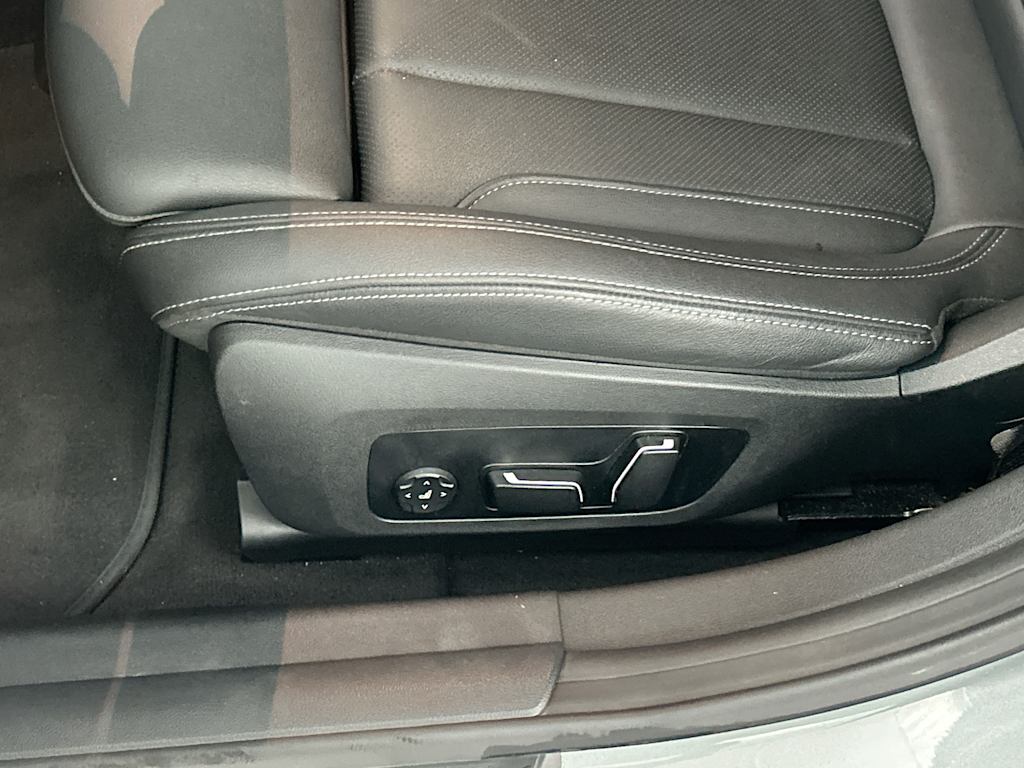 Thumbnail: 2025 BMW i4 - 20