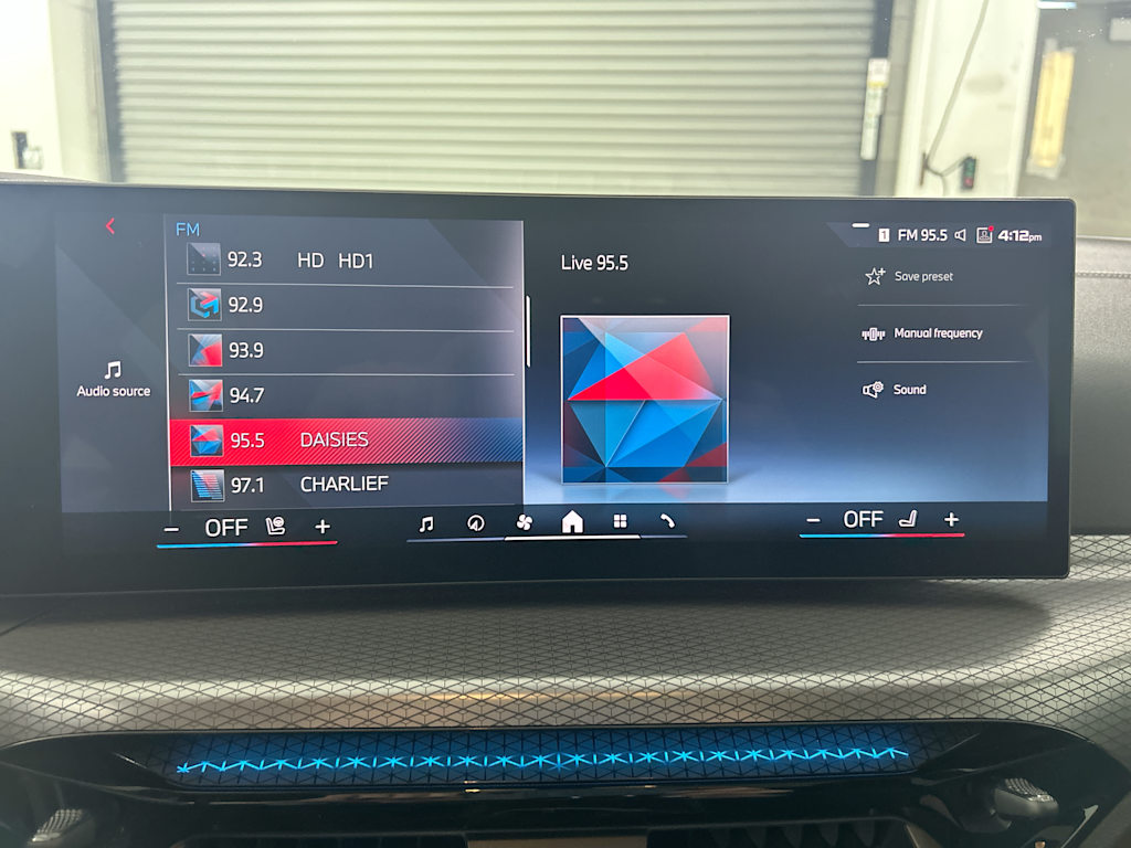 Thumbnail: 2025 BMW i4 - 11