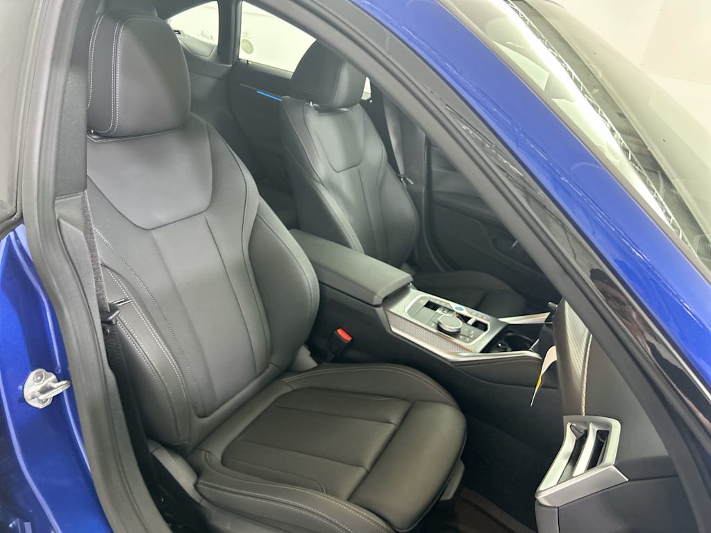 Thumbnail: 2025 BMW i4 - 26