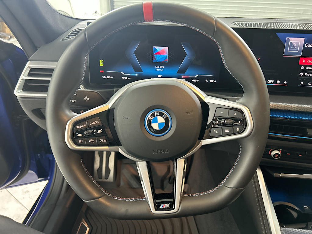 Thumbnail: 2025 BMW i4 - 2