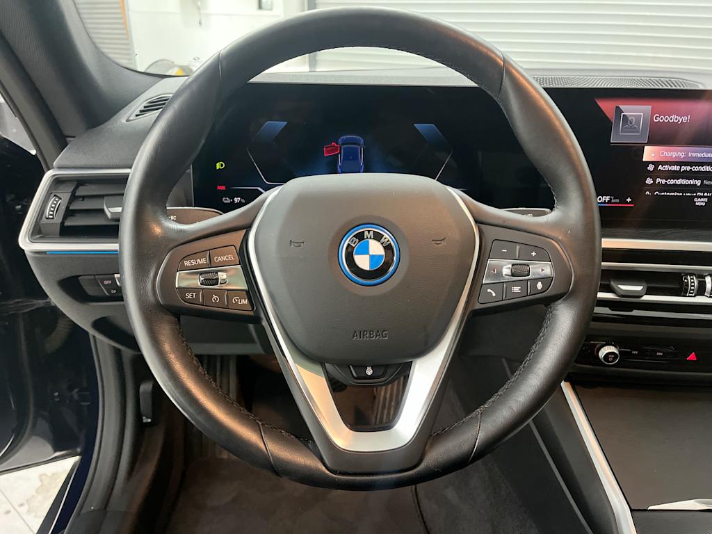 Thumbnail: 2023 BMW i4 - 12