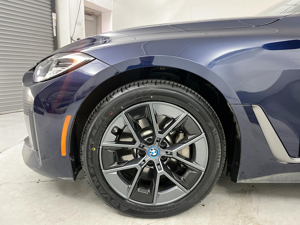 Thumbnail: 2023 BMW i4 - 6