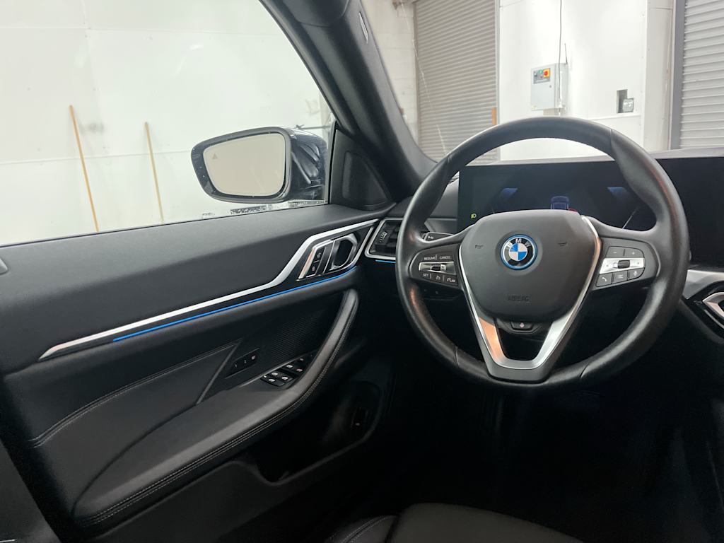 Thumbnail: 2023 BMW i4 - 8