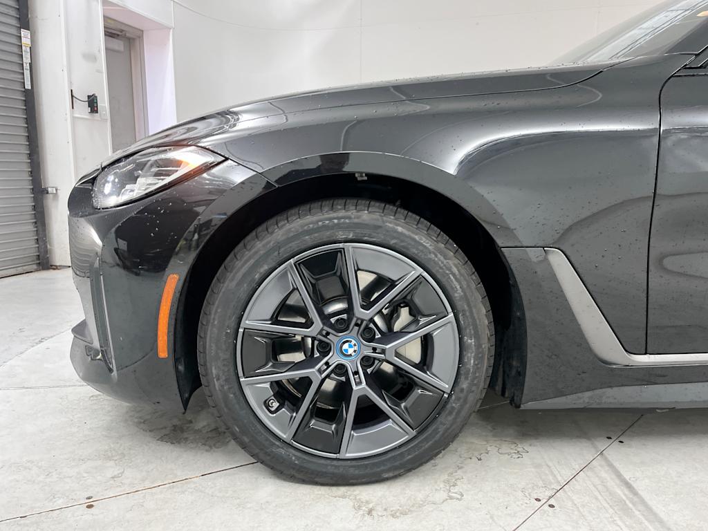 Thumbnail: 2023 BMW i4 - 6