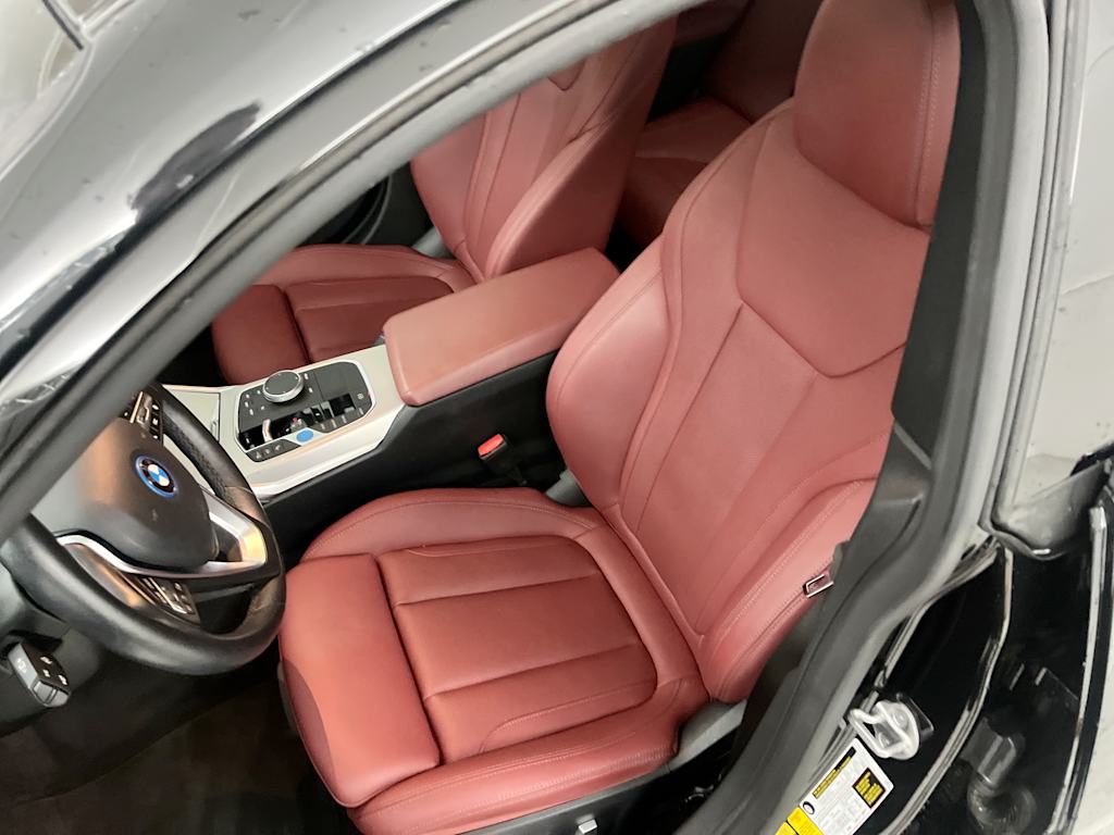 Thumbnail: 2023 BMW i4 - 9
