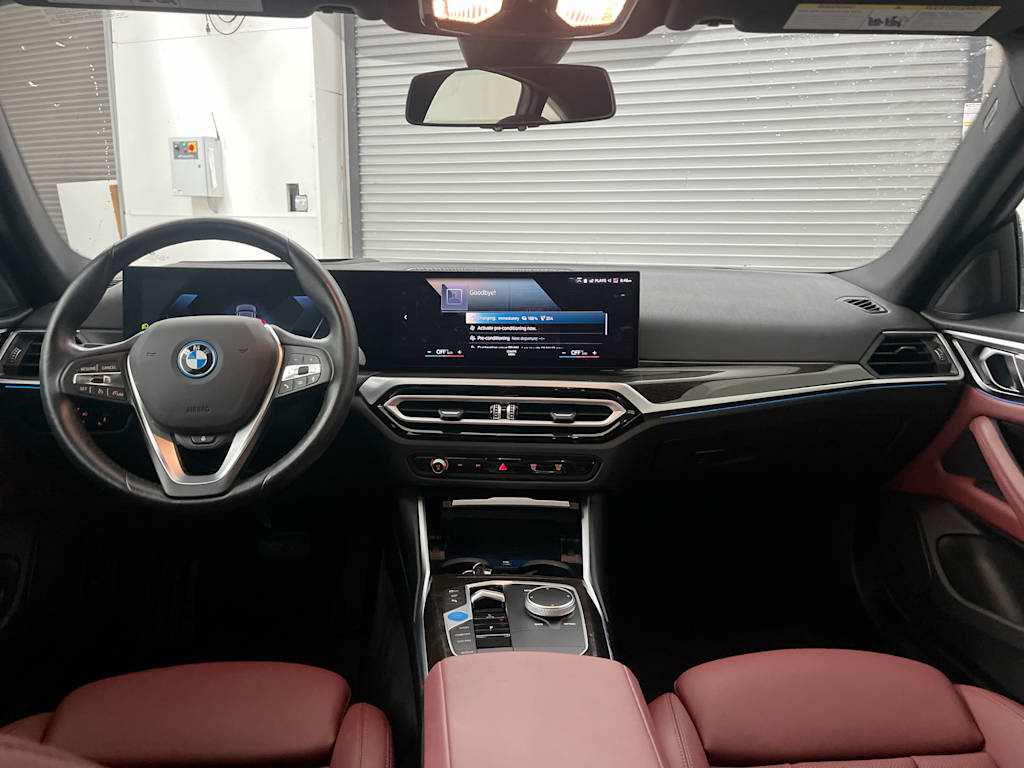 Thumbnail: 2023 BMW i4 - 2