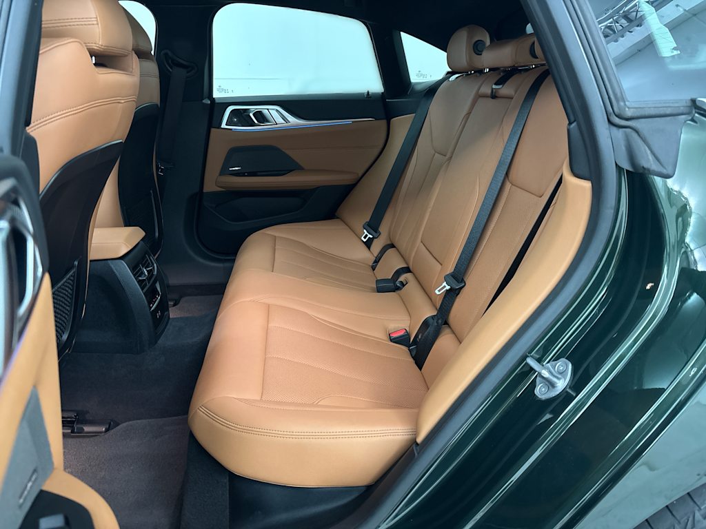 Thumbnail: 2023 BMW i4 - 10