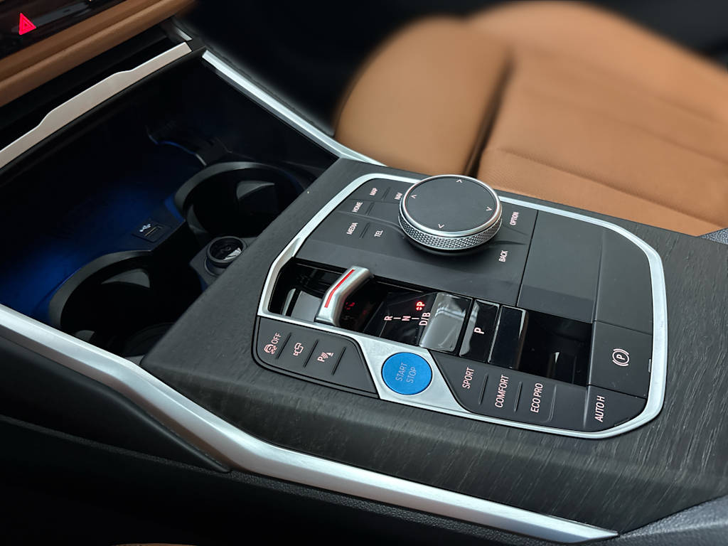 Thumbnail: 2023 BMW i4 - 12