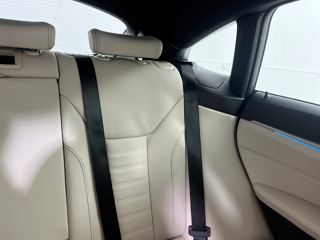 Thumbnail: 2023 BMW i4 - 10