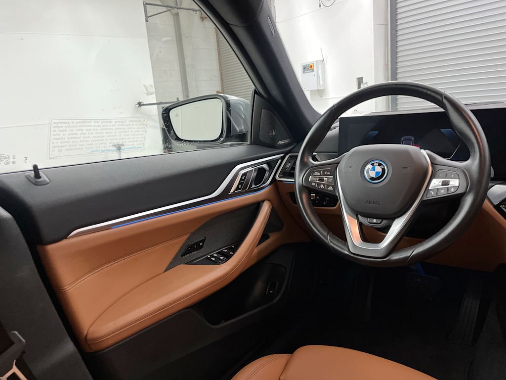 Thumbnail: 2023 BMW i4 - 8