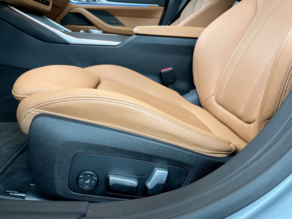 Thumbnail: 2023 BMW i4 - 25