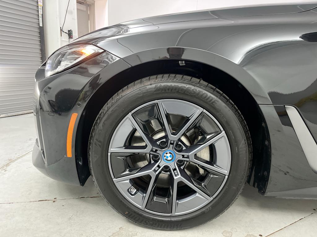 Thumbnail: 2023 BMW i4 - 5