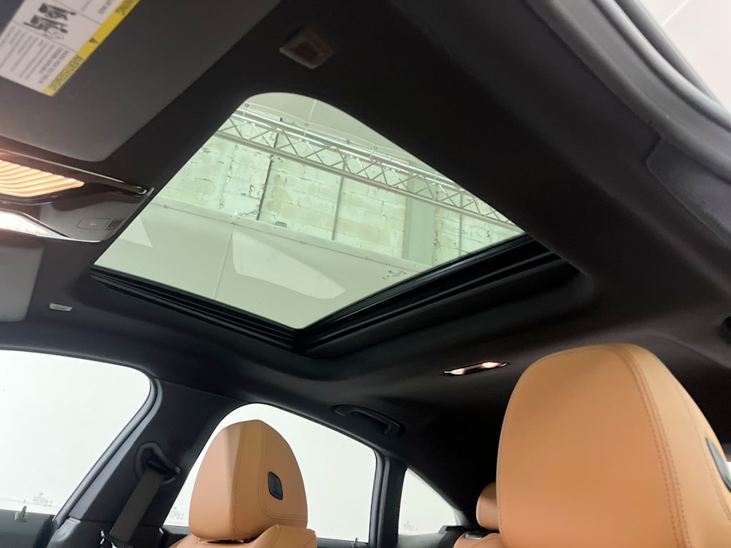 Thumbnail: 2023 BMW i4 - 27