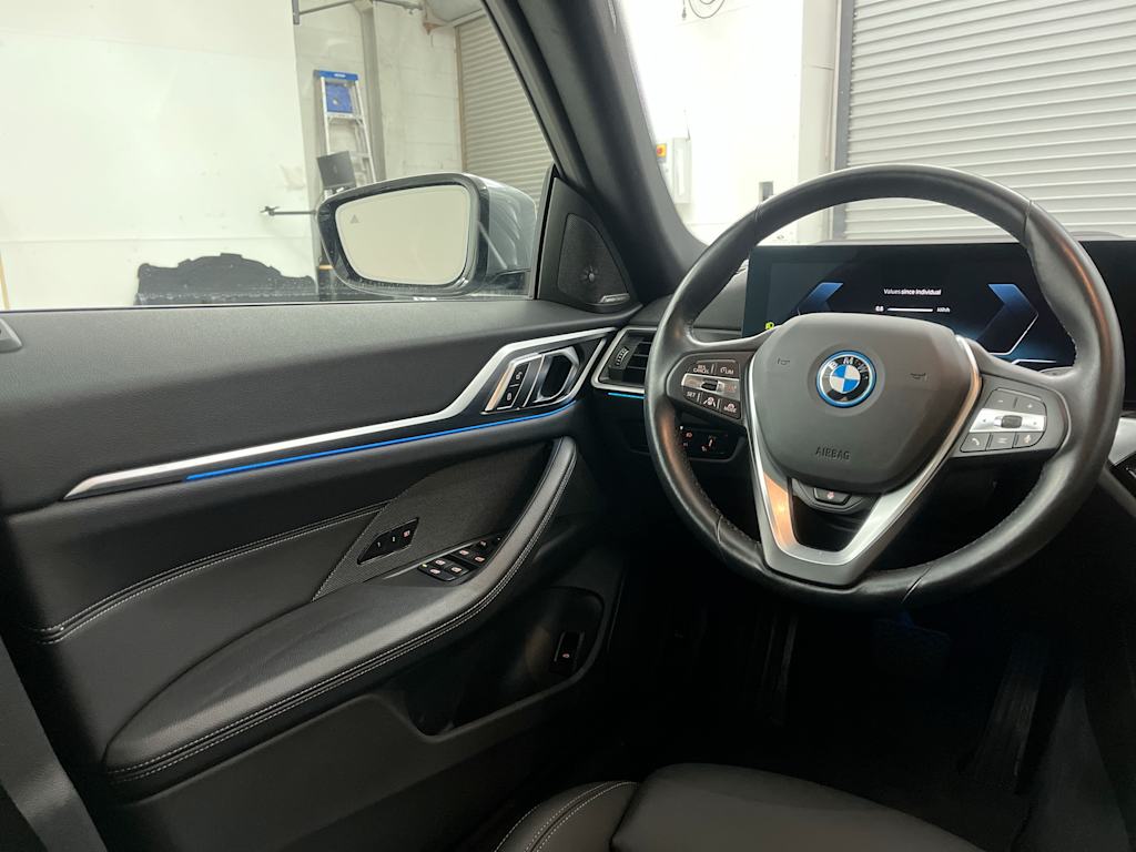 Thumbnail: 2023 BMW i4 - 9