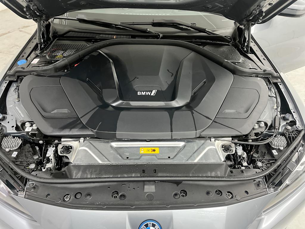 Thumbnail: 2023 BMW i4 - 8