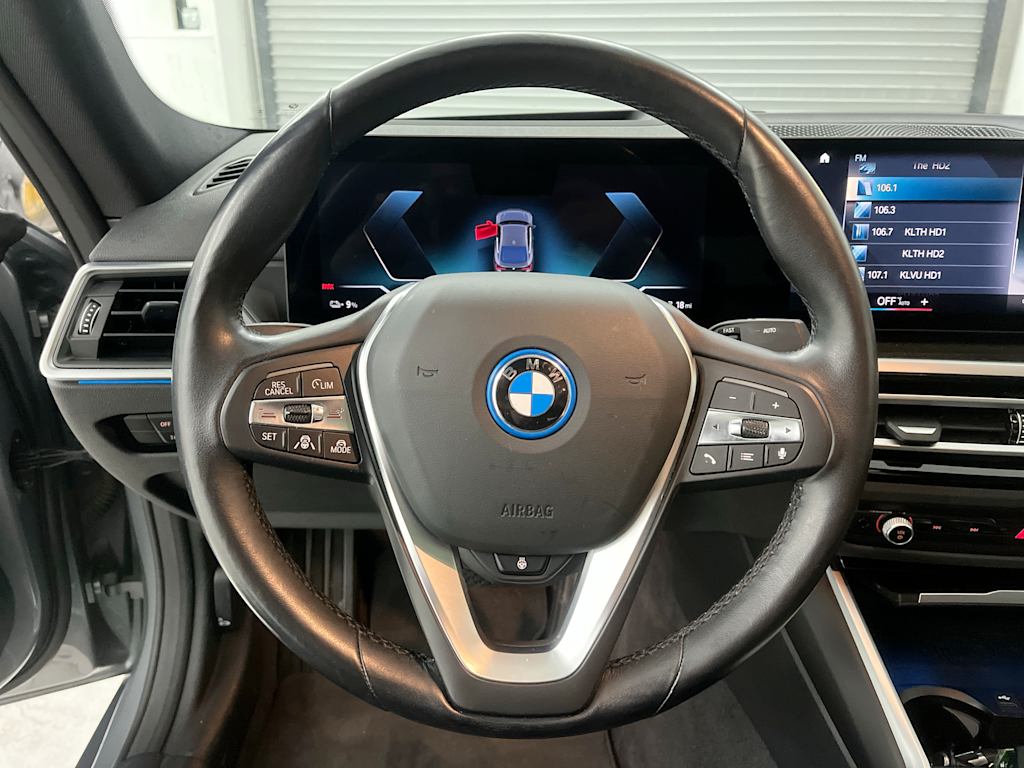 Thumbnail: 2023 BMW i4 - 13