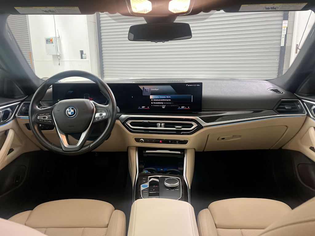 Thumbnail: 2023 BMW i4 - 2