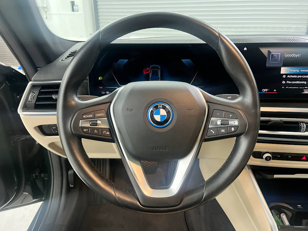 Thumbnail: 2023 BMW i4 - 11