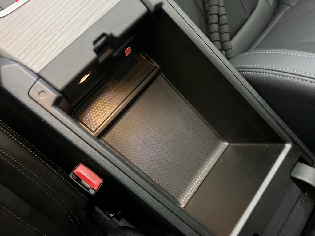 Thumbnail: 2025 BMW i4 - 9