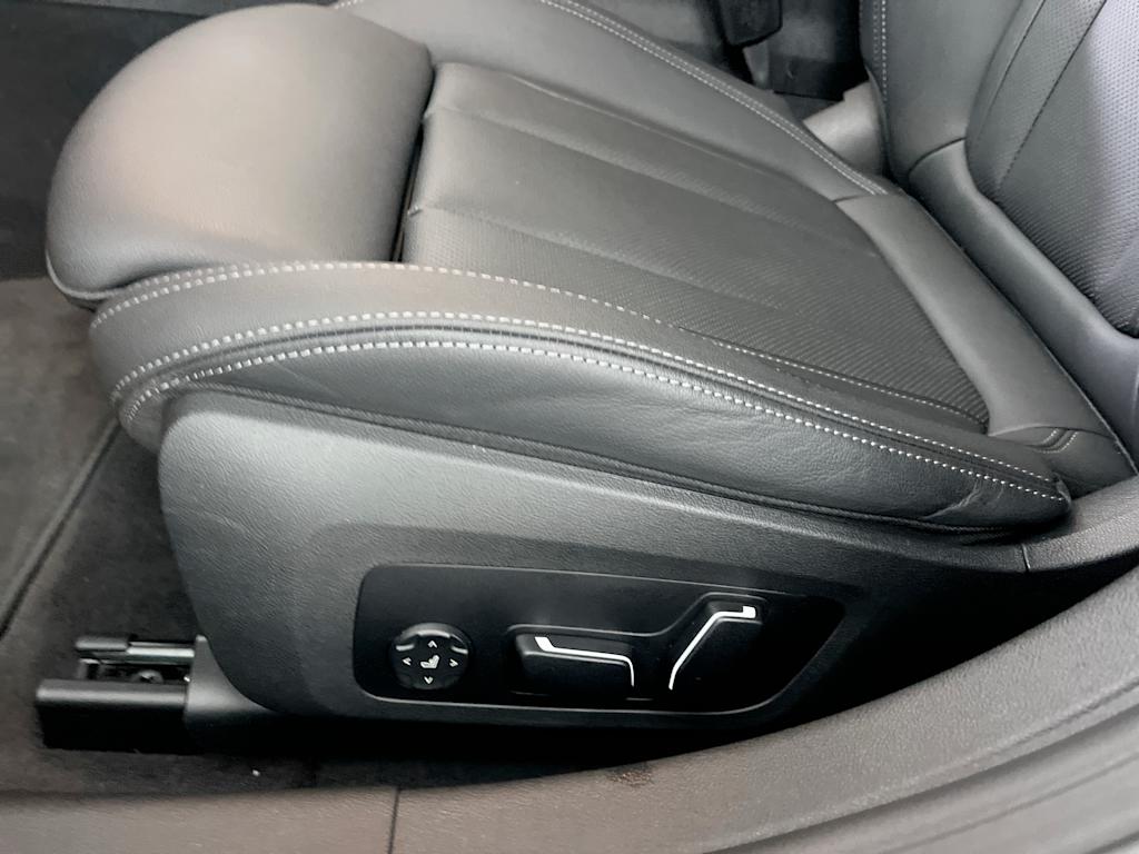 Thumbnail: 2025 BMW i4 - 20