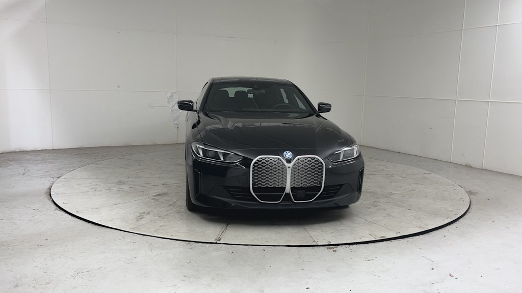 Thumbnail: 2025 BMW i4 - 19