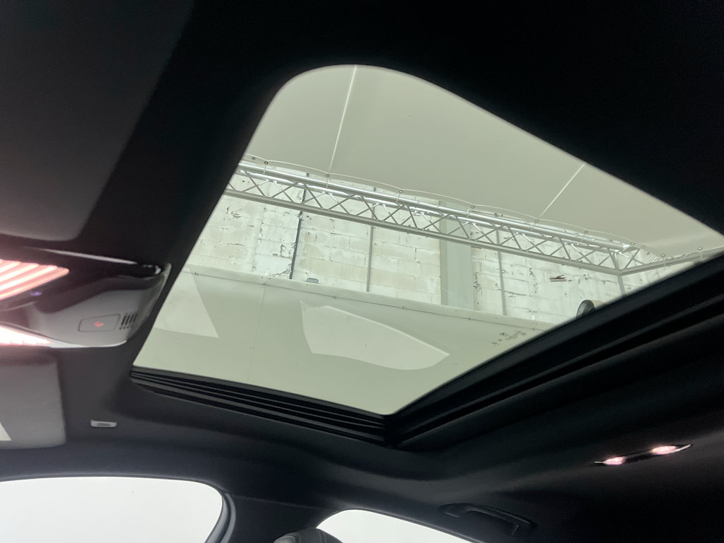 Thumbnail: 2025 BMW i4 - 27