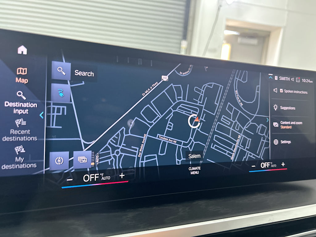 Thumbnail: 2023 BMW i4 - 24