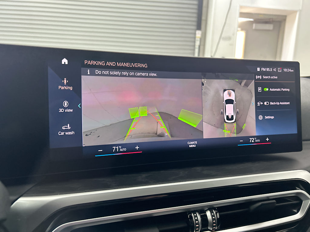 Thumbnail: 2023 BMW i4 - 26