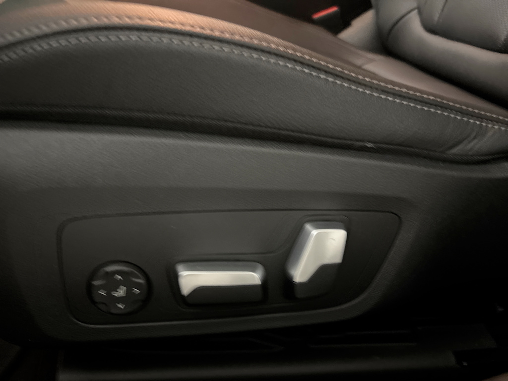 Thumbnail: 2024 BMW i4 - 20