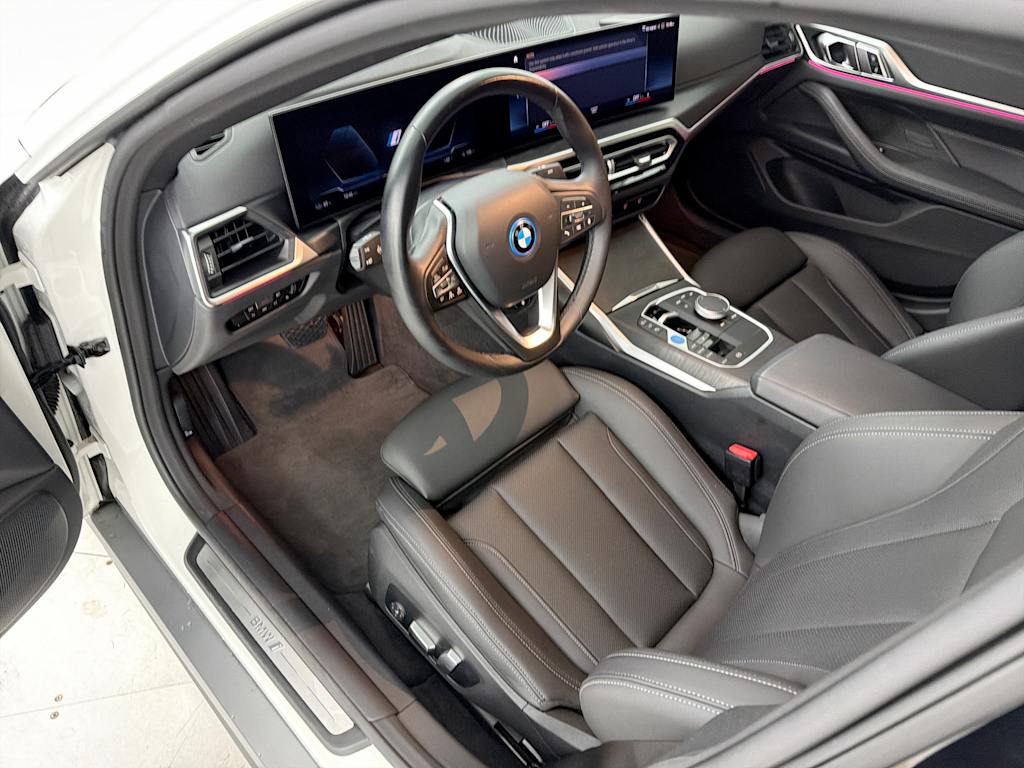 Thumbnail: 2023 BMW i4 - 2