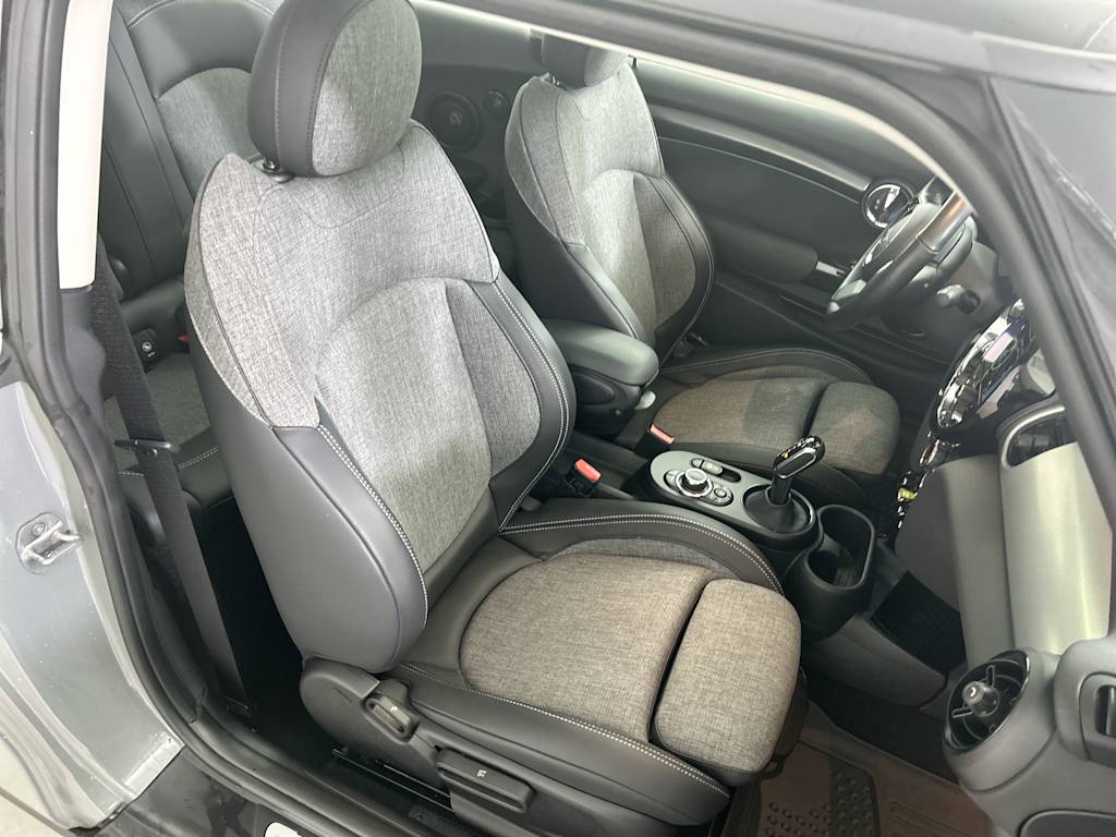 Thumbnail: 2023 MINI Cooper - 9