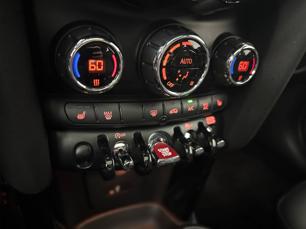 Thumbnail: 2023 MINI Cooper - 23