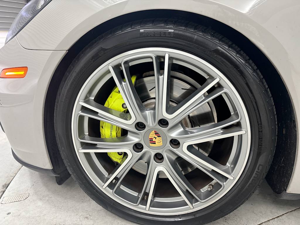 Thumbnail: 2018 Porsche Panamera - 7