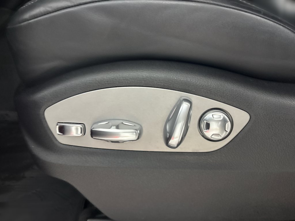 Thumbnail: 2018 Porsche Macan - 20