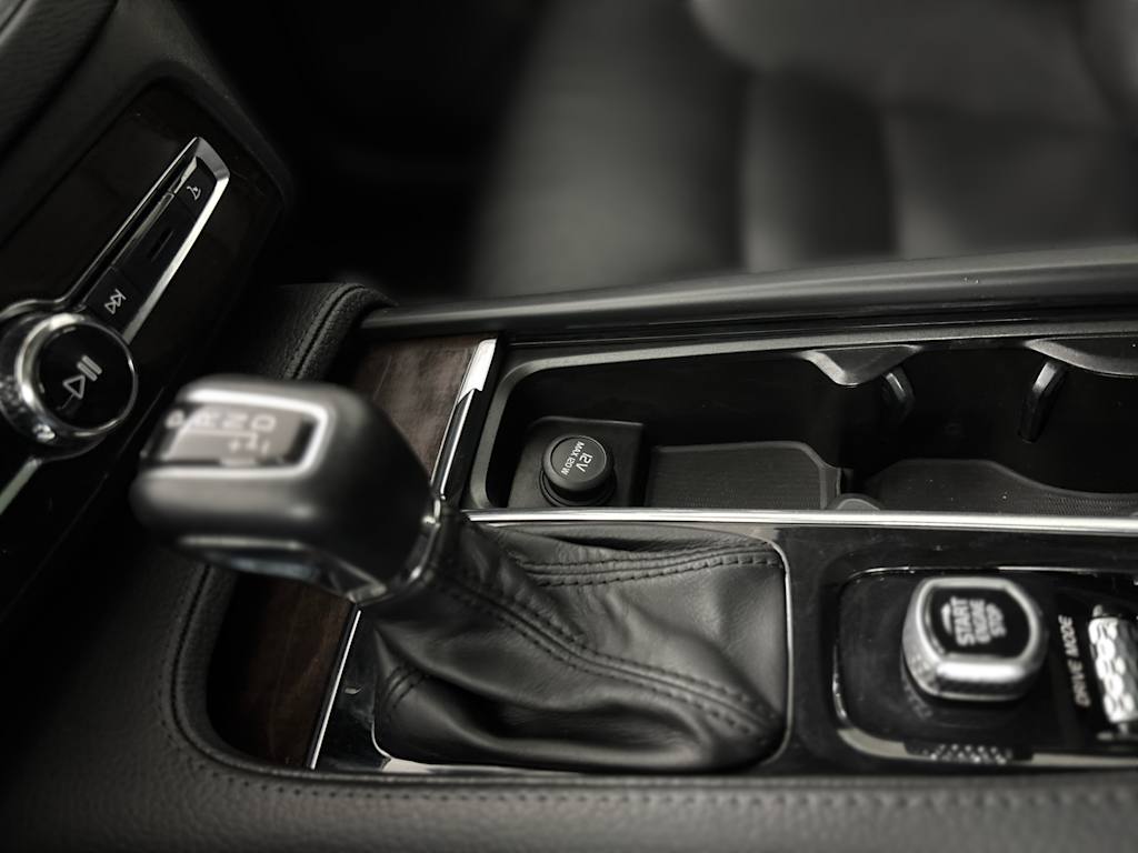 Thumbnail: 2019 Volvo XC90 - 12