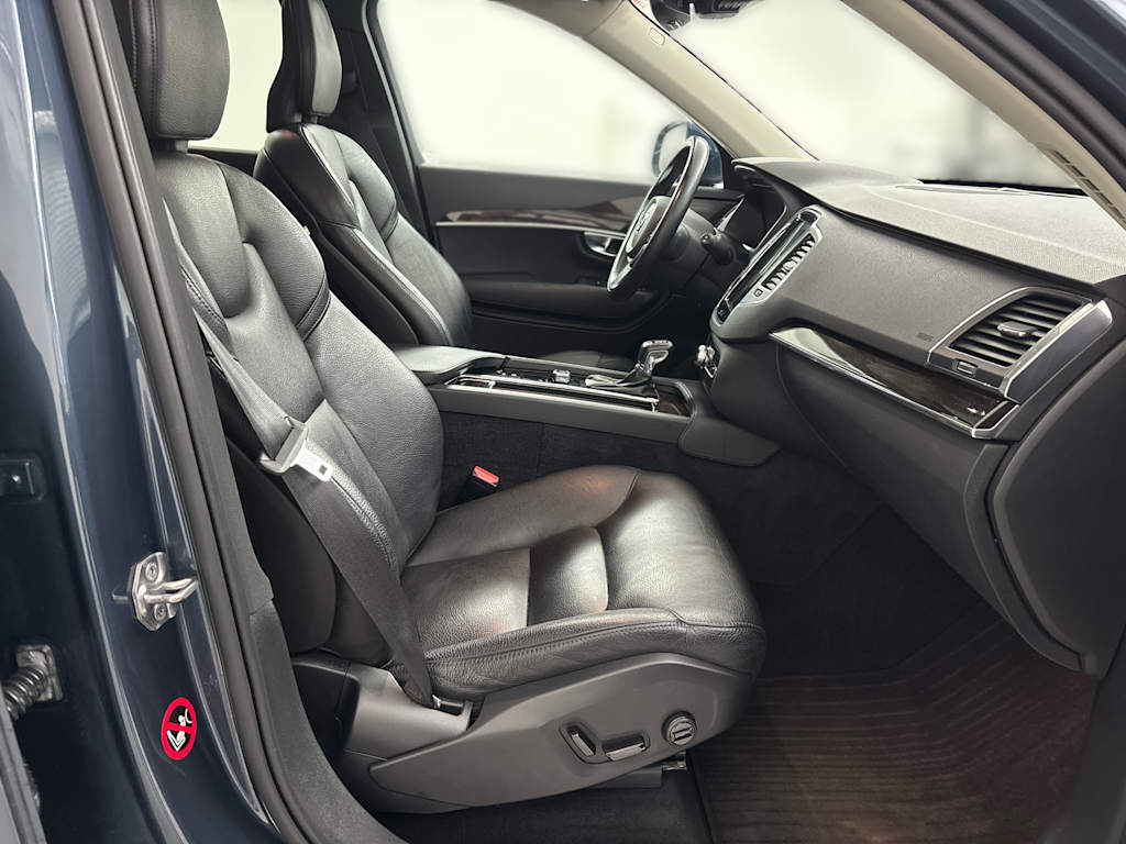 Thumbnail: 2019 Volvo XC90 - 9