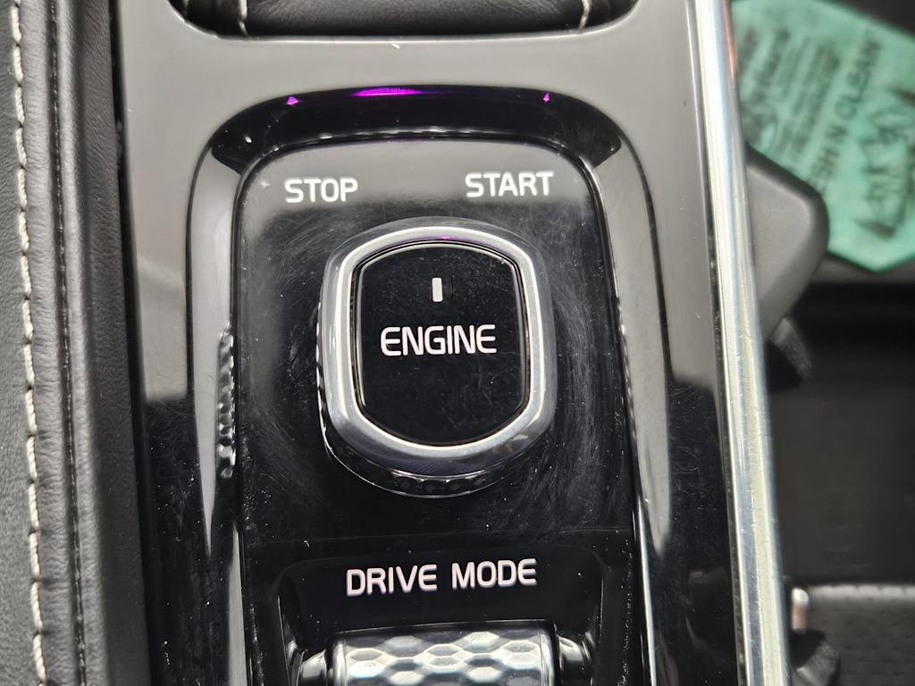 Thumbnail: 2016 Volvo XC90 - 26