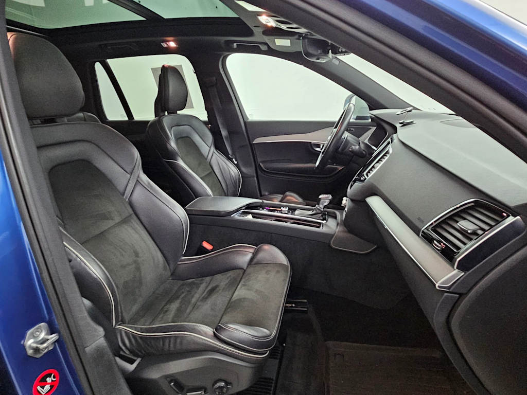 Thumbnail: 2016 Volvo XC90 - 33