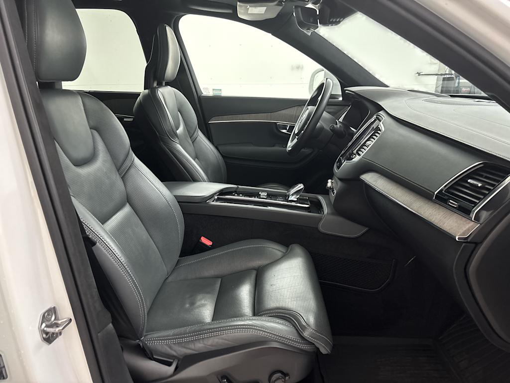 Thumbnail: 2021 Volvo XC90 - 11