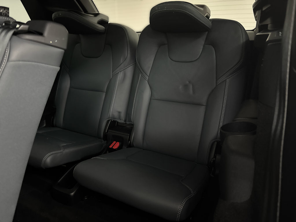 Thumbnail: 2021 Volvo XC90 - 27