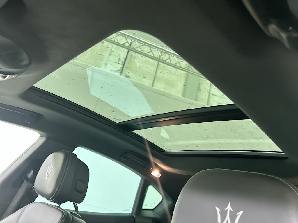 Thumbnail: 2021 Maserati Levante - 22