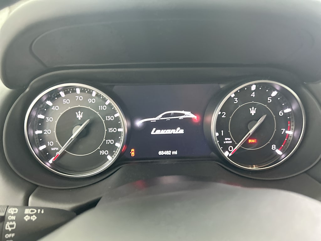 Thumbnail: 2021 Maserati Levante - 13